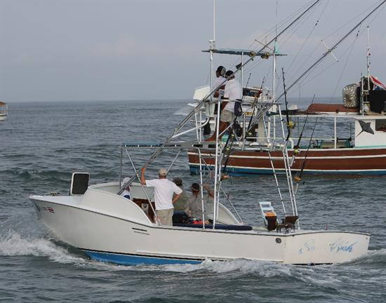 Trashing Tuna / SwordfishVessel Image | CatchStat.com